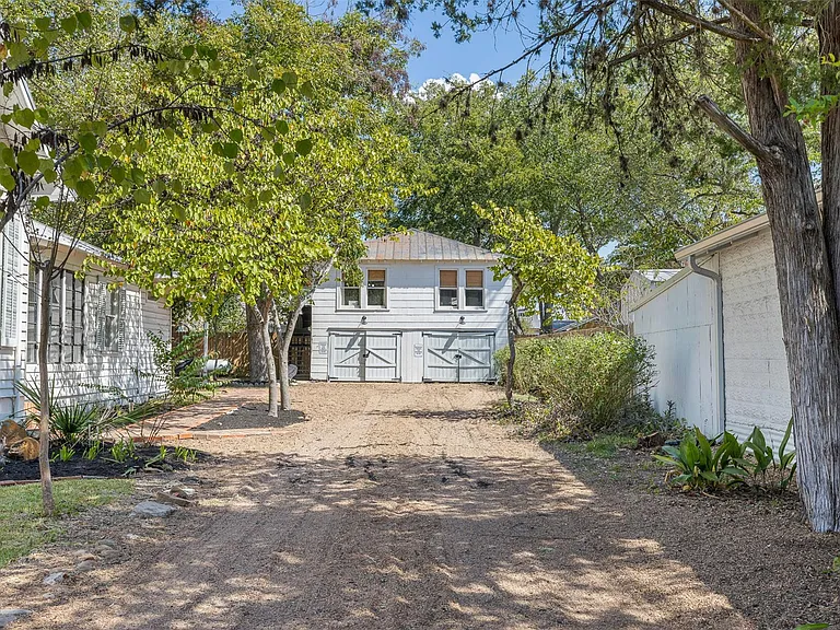 206 N Rusk St — Photo 29