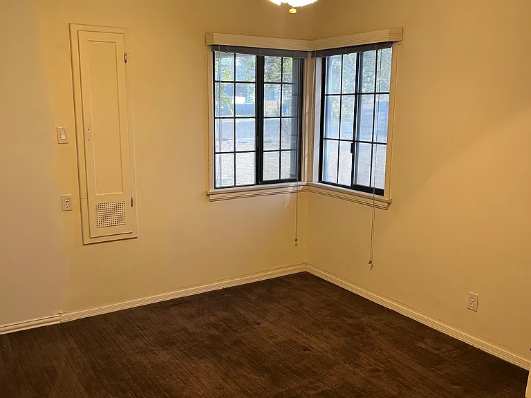 326 F St #3 — Photo 7
