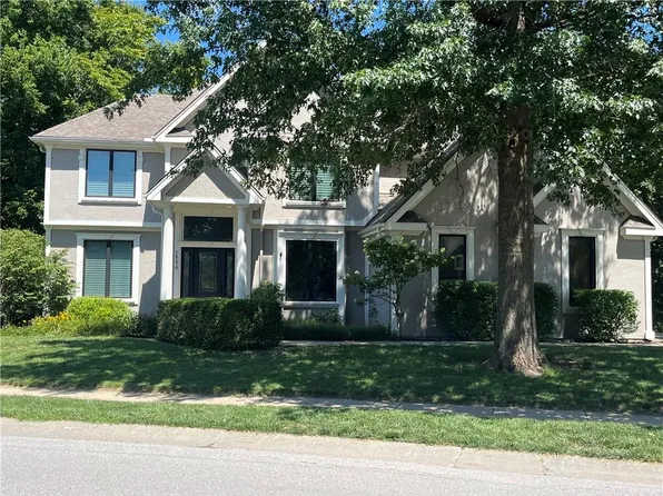 14170 NW 63rd St, Parkville, MO 64152