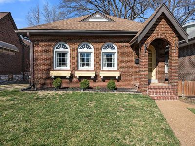 3845 Dover Pl, Saint Louis, MO, 63116