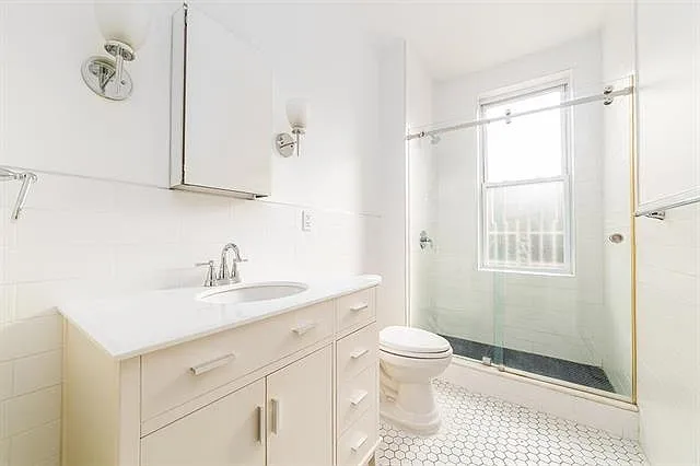 281.5 2nd St #3 — Photo 13