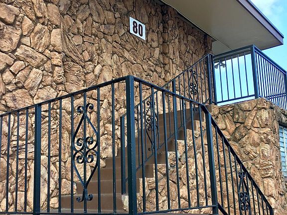 2nd image of 80 Kihapai St Unit 5