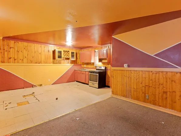 2917 North 6th STREET, Milwaukee, WI 53212