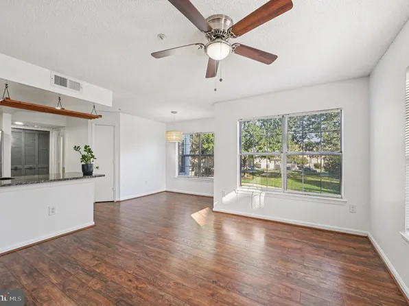 14117 Bowsprit Ln APT 307, Laurel, MD 20707