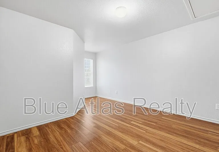 908 Drexel St #B — Photo 10