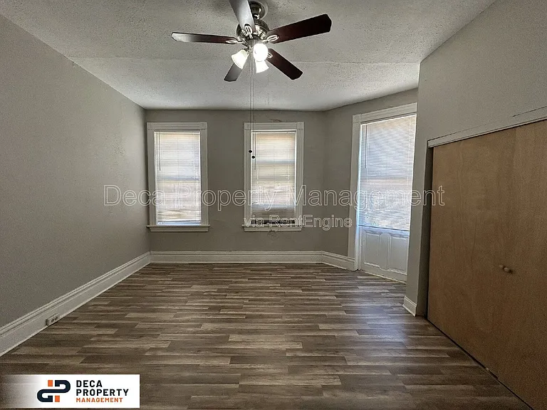 2700 Chippewa St #2E — Photo 7