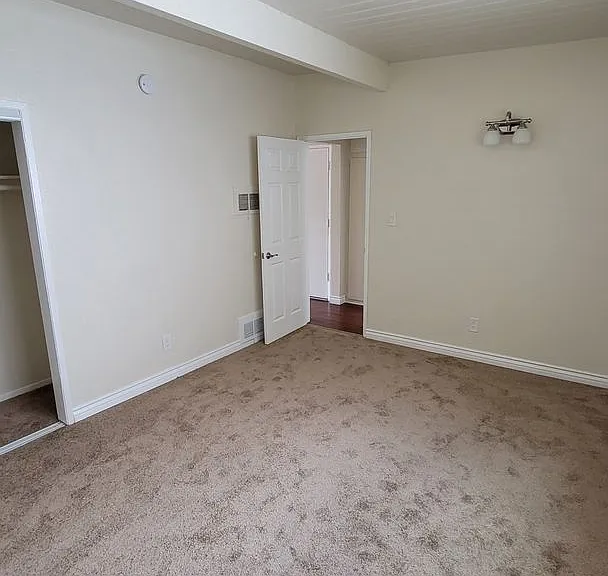 Park Verdugo Apartments — Photo 39