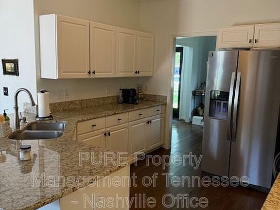 3rd image of 519 Forrest Park Cir