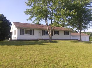 31288 64th Ave, Lawton, MI 49065