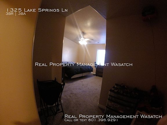 5th image of 1325 E Lake Springs Ln