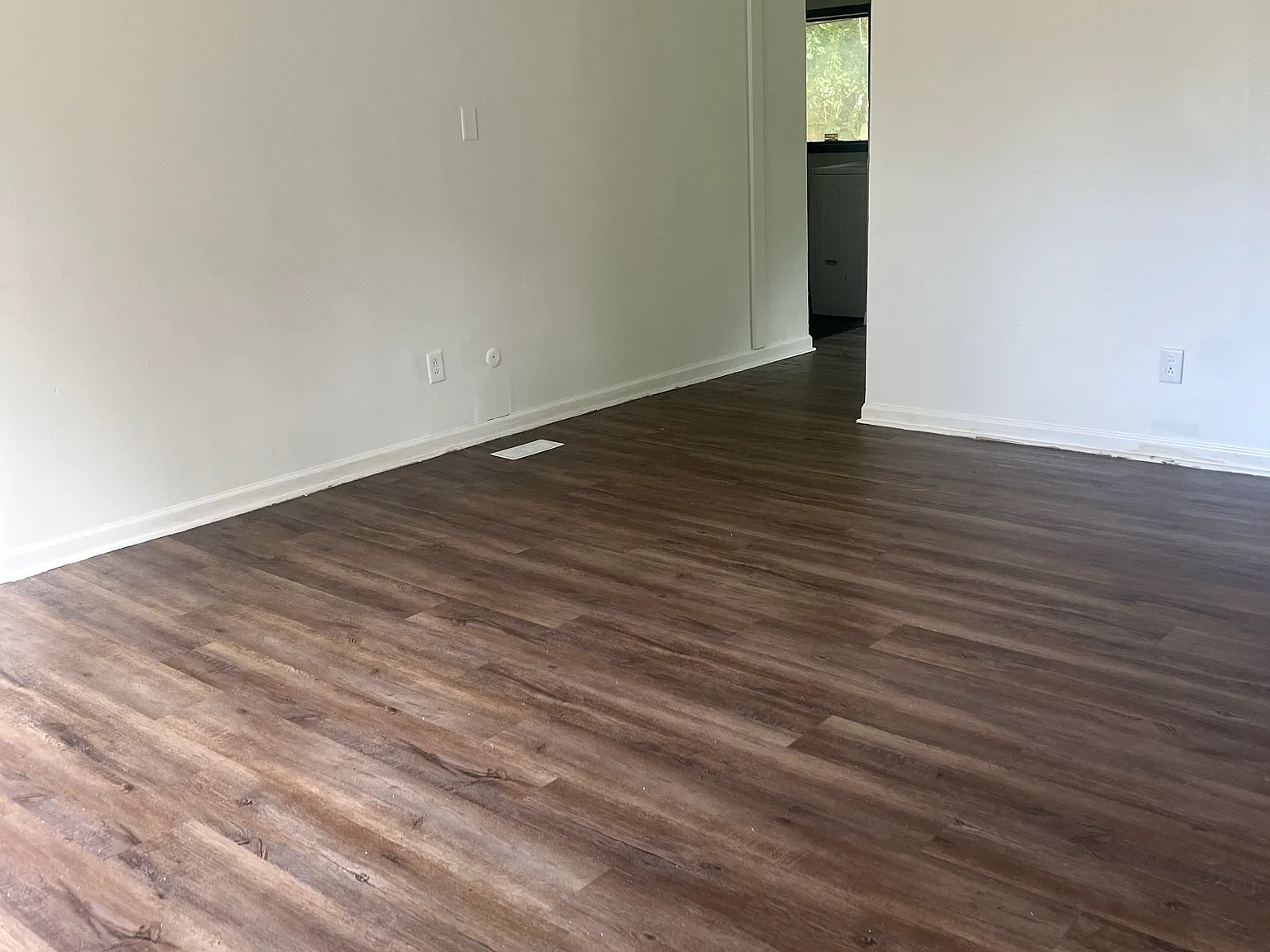 4 Osborn Dr — Photo 4