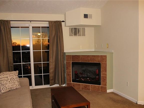 5th image of 23004 Chandlers Ln #4-336
