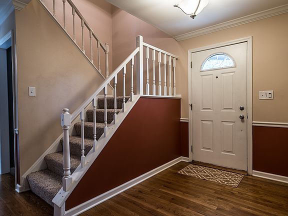 3rd image of 10406 Stone Ct
