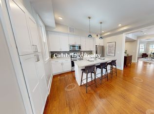 381 Harvard St #T, Cambridge, MA 02138