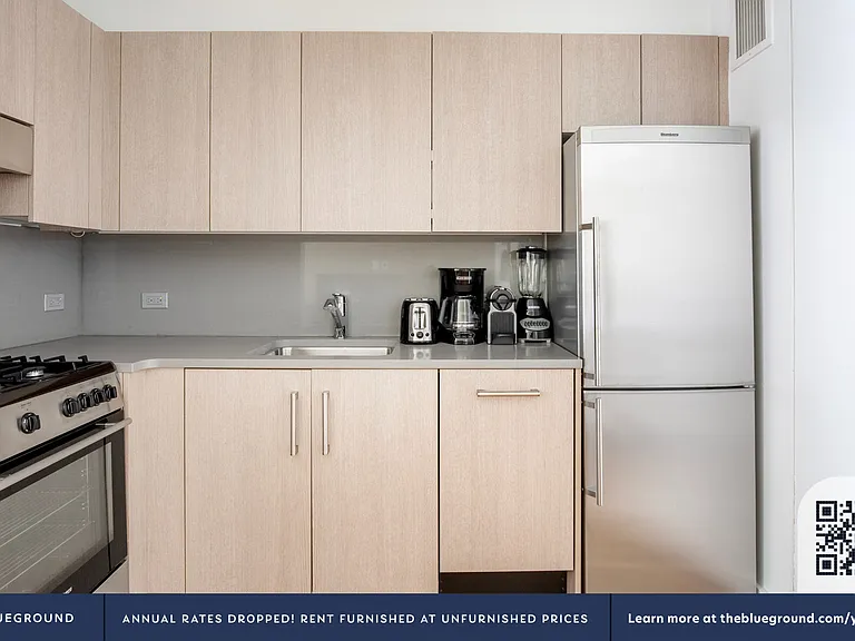 101 W 15th St #607 — Photo 7