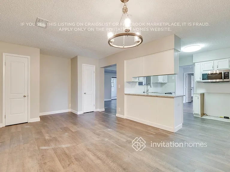 6241 Cranberry Ln E — Photo 9