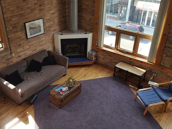4th image of 1114 W Belmont Ave APT 1