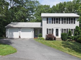 23 Hill Top Dr, Johnston, RI 02919