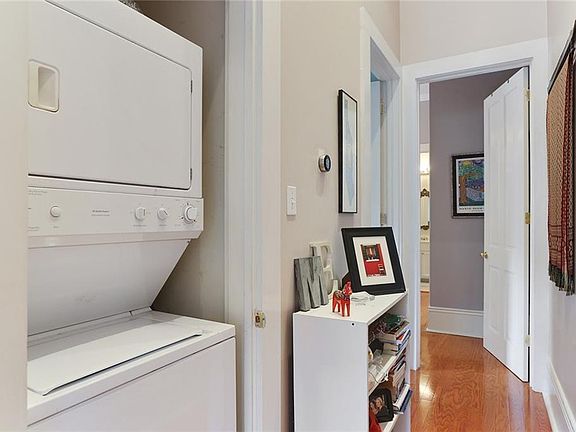 5th image of 1118 Orange St APT 2