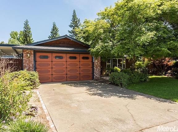 3rd image of 7708 Wintergreen Dr