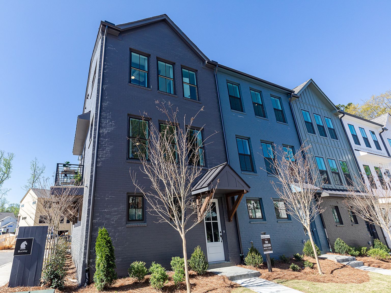 125 Chestnut Cir, Atlanta, GA 30342 | Zillow