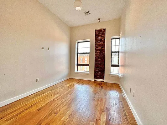 Rented by Doorway NYC, LLC | media 25