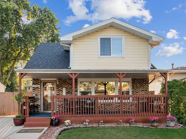 16744 93rd Ave, Orland Hills, IL 60487