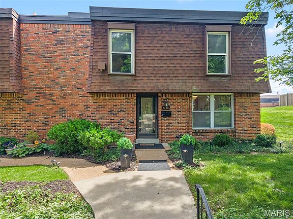 4th image of 13556 Coliseum Dr