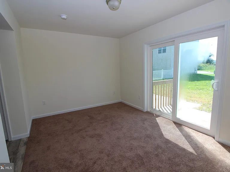82 Filbert Dr — Photo 12