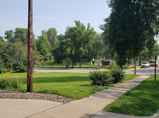 88 1st St, Excelsior, MN 55331