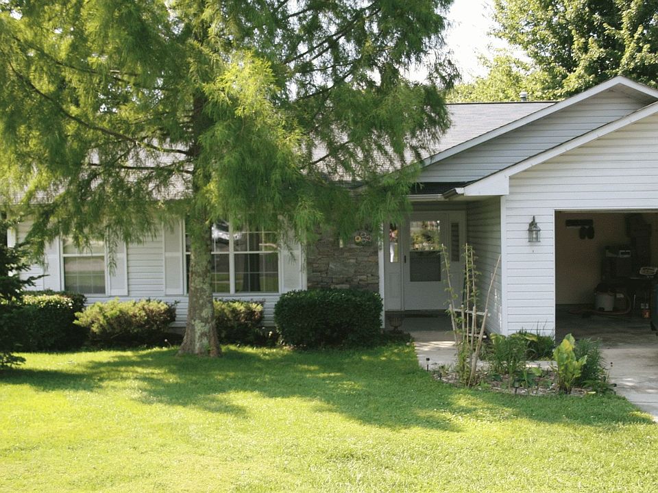1st image of 542 Woodfield Ln