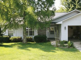 542 Woodfield Ln, Hendersonville, NC 28791