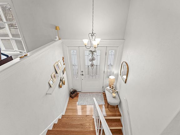 5th image of 1501 Carnegie Dr