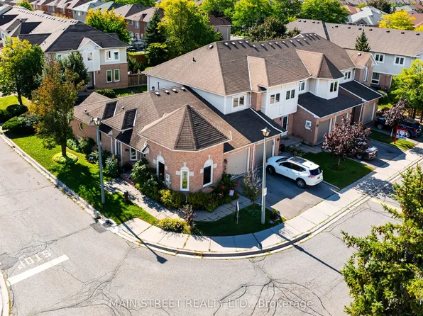 19 Wickstead Ct #72, Brampton, ON L6R 1N8