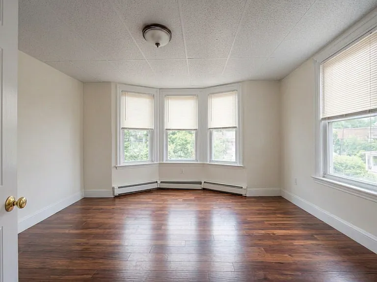 55 Myrtle St #2 — Photo 1