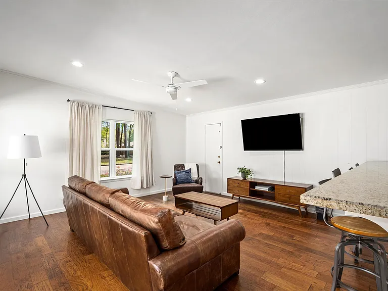 13122 Barryknoll Ln — Photo 16