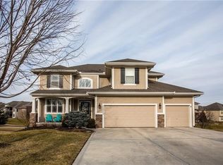 10860 S Barth Rd, Olathe, KS 66061