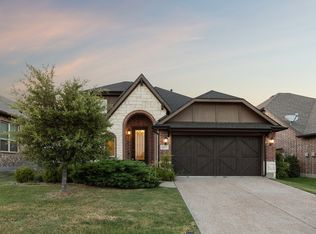 1617 Bull St, Savannah, TX 76227