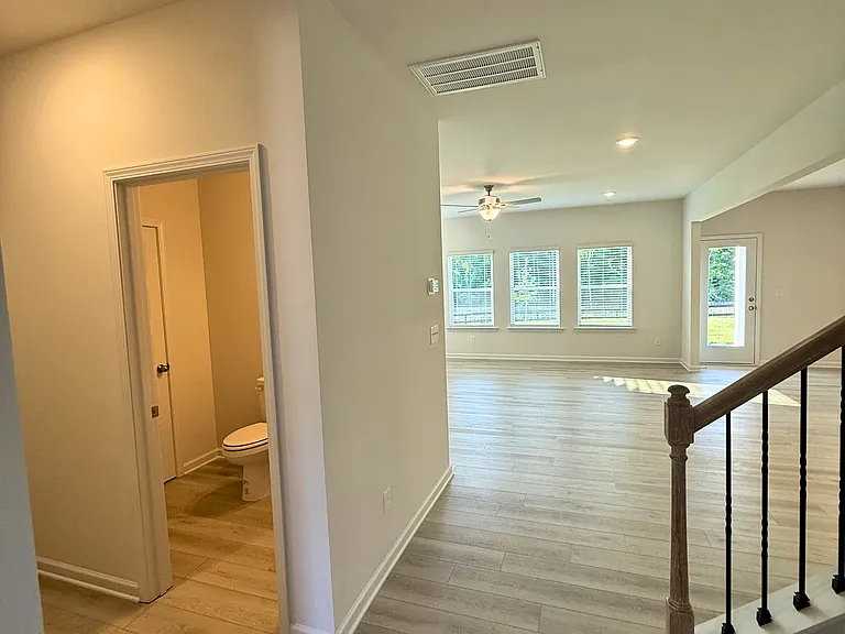 11053 Valmont Way — Photo 15