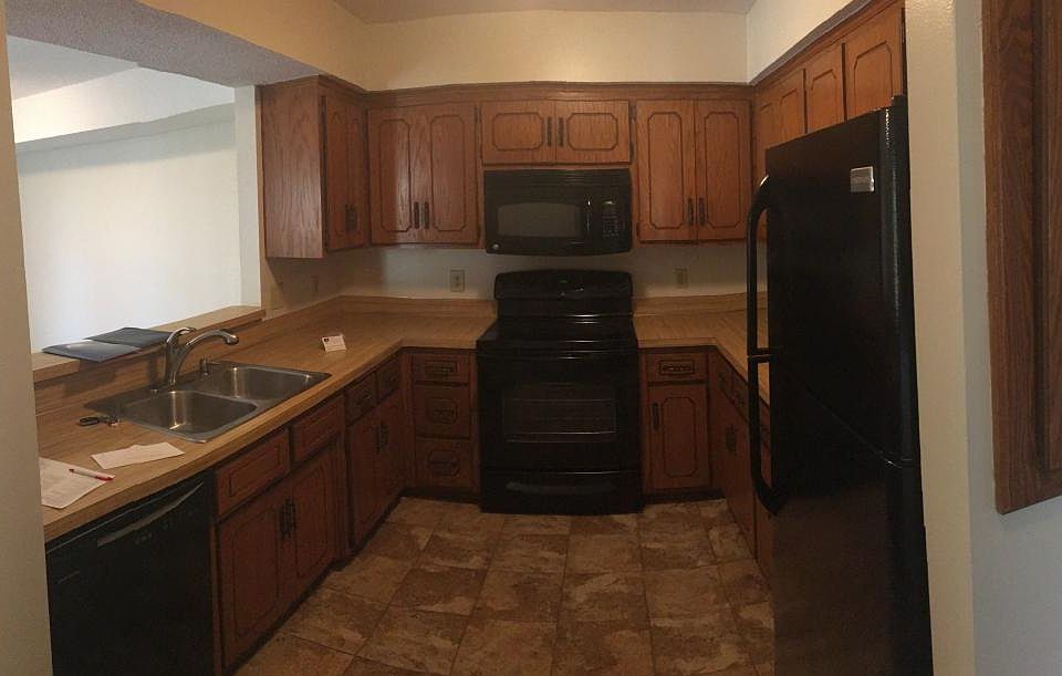 1st image of 11406 Dogwood St NW APT 602