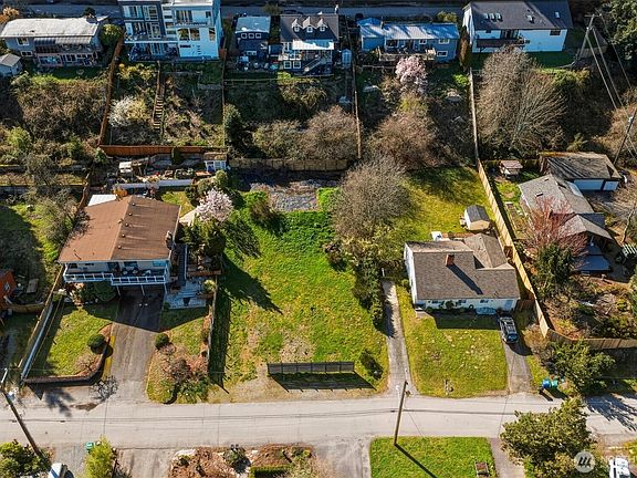 3rd image of 9017 3rd Avenue SW