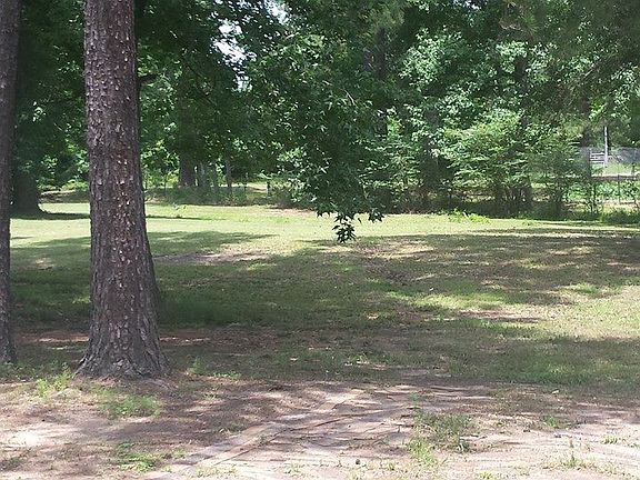 5th image of 449 County Road 330
