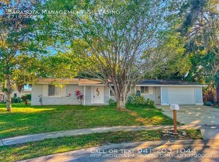 2710 Seaspray St, Sarasota, FL 34231