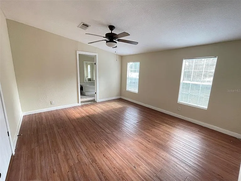 13716 NE County Road 1471 — Photo 5