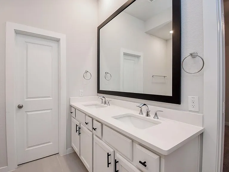 16635 Bristol Steel Ln — Photo 21