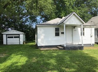 1209 S 12th St, Pekin, IL 61554