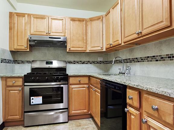 2nd image of 1020 Grand Concourse APT 11A