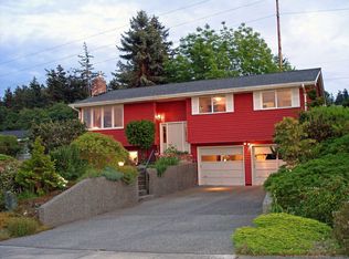 3403 W 3rd St, Anacortes, WA 98221