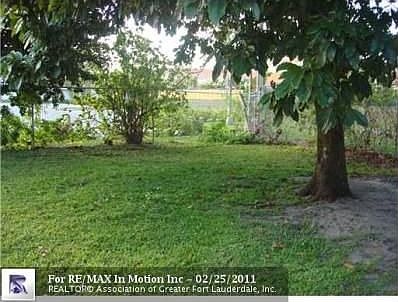1st image of 4031 NE 8th Ave