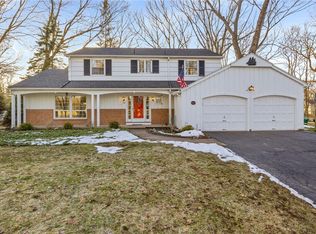 120 Hillhurst Ln, Rochester, NY 14617